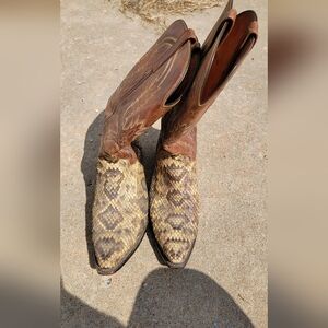 Vintage Pair of Lucchase Rattlesnake Cowboy Beets